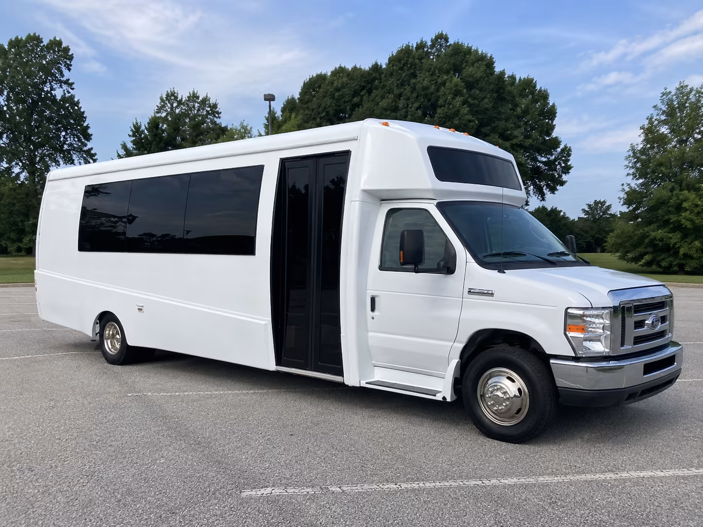 pocatello 18 passenger party bus