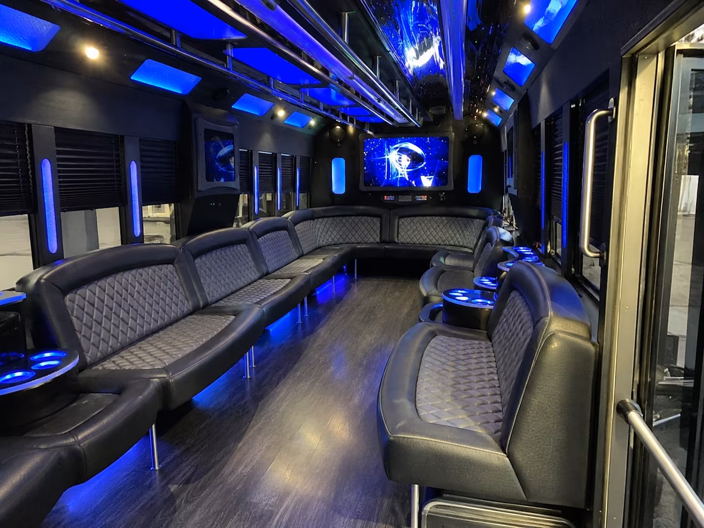 pocatello 28 passenger party bus interior